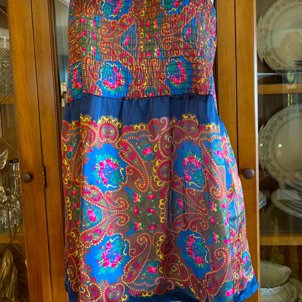 Woman’s bandeau top